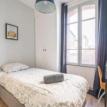 Feriehus Spacieuse Maison Renovee Pres Basilique St-remi, 11 Pers, Terrasse - Fr-1-870-2 *