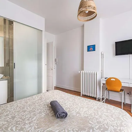 Casa vacanze Spacieuse Maison Rénovée Près Basilique St-rémi, 11 Pers, Terrasse - Fr-1-870-2
