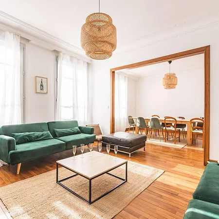 Casa vacanze Spacieuse Maison Rénovée Près Basilique St-rémi, 11 Pers, Terrasse - Fr-1-870-2 *