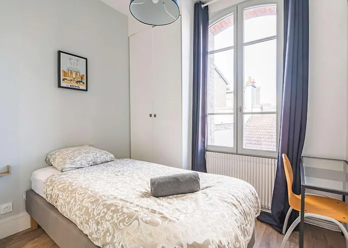 Дом отдыха Spacieuse Maison Renovee Pres Basilique St-remi, 11 Pers, Terrasse - Fr-1-870-2 *