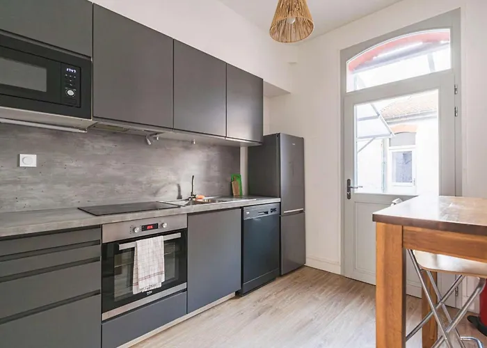 Spacieuse Maison Renovee Pres Basilique St-remi, 11 Pers, Terrasse - Fr-1-870-2 Дом отдыха Реймс